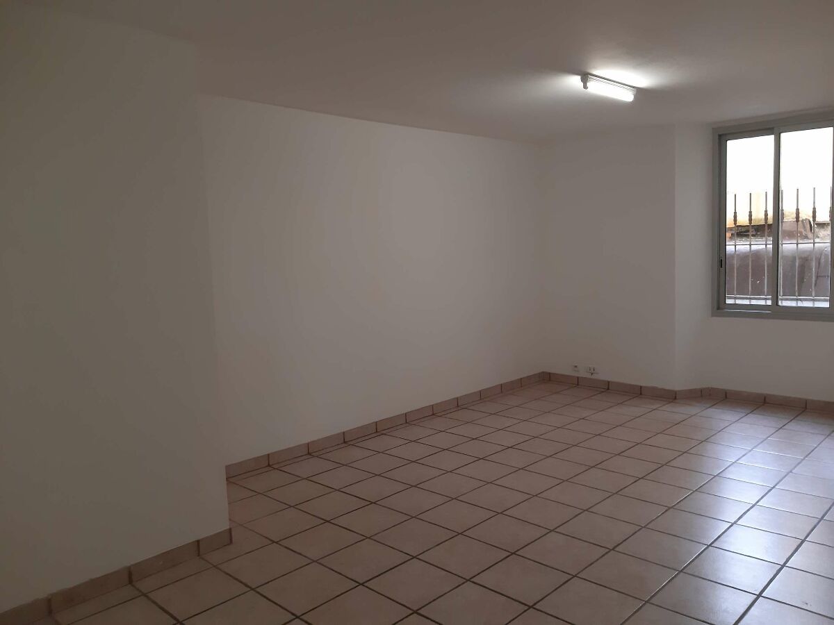 Vente Local Commercial 50m² 2 Pièces à La Ciotat (13600) - Clairimmo